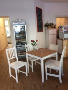 Das Familiencafé Zaunkönig in der Lüderitzstraße. Foto: Hannah Beitzer