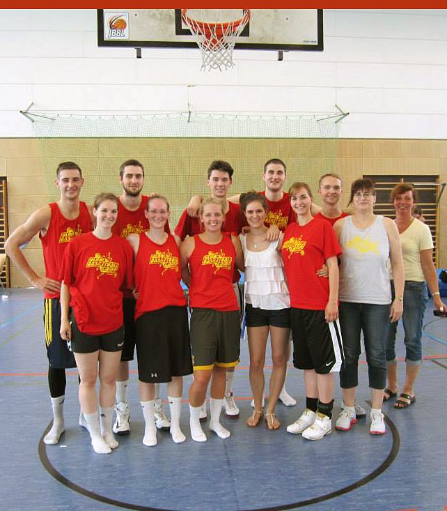 Turniersieger des 1. Weddinger Mixed-Turniers (2013): Das Team „Die sieben Zwerge und der Troll“.