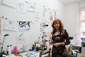 Susanne Haun in ihrem Atelier. Foto: Dominique Hensel