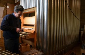 Teil der neuen Orgel in der Kapelle der Versöhnung. Foto: Michael Becker