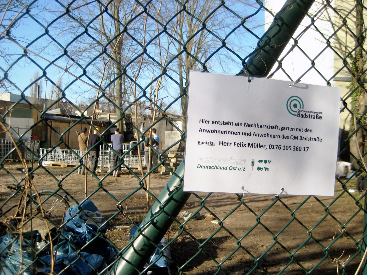 Schild am Zaun des Gemeinschaftsgarten Wilde 17 in der Böttgerstraße. Foto: Hensel