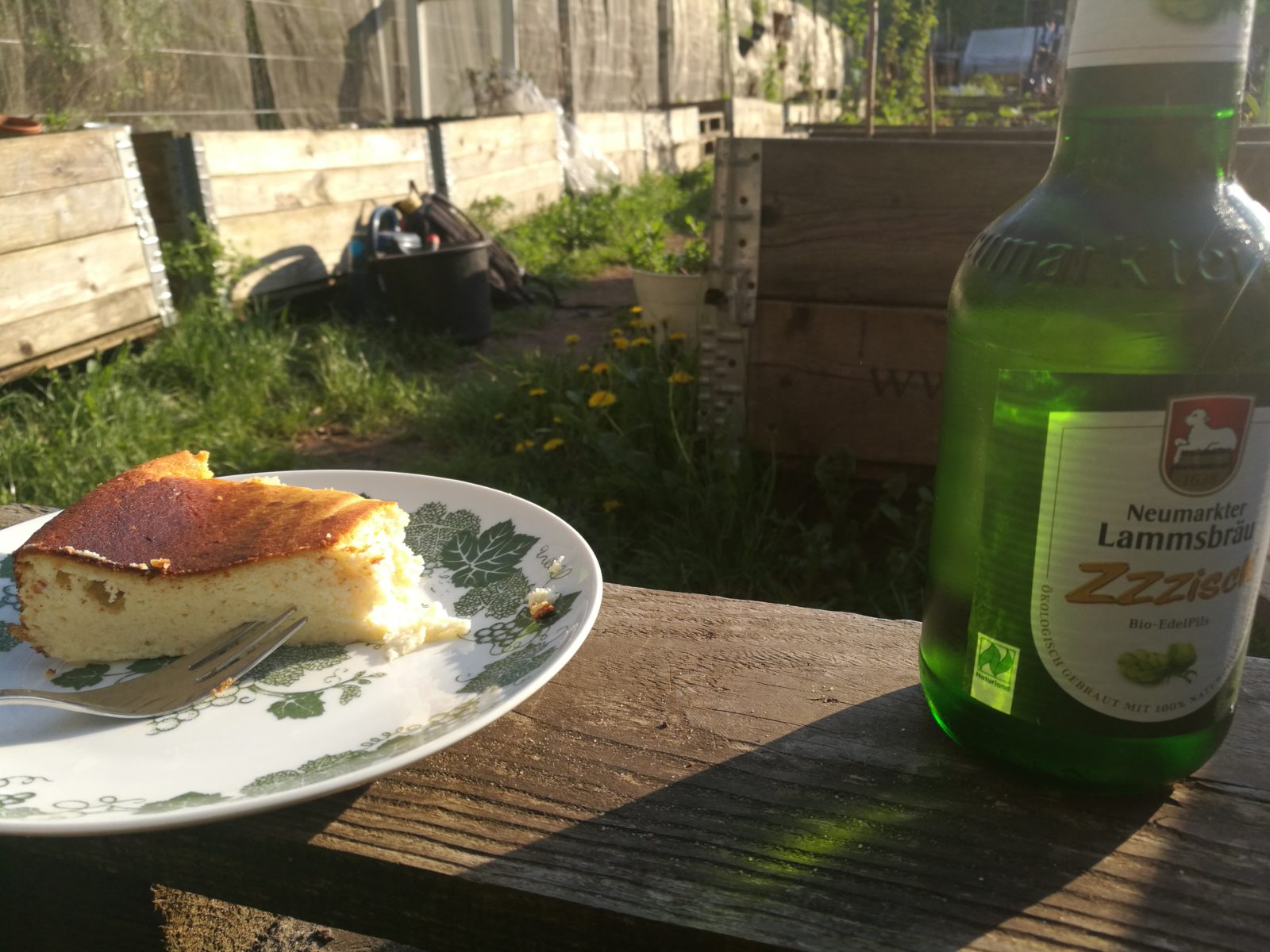 Kuchen und Trinken