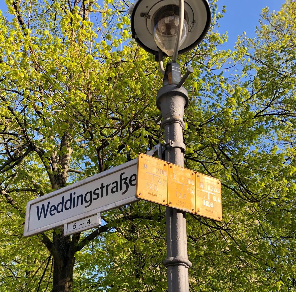 Weddingstraße Schild