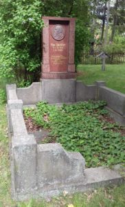 Grabmal eines Steongrafen