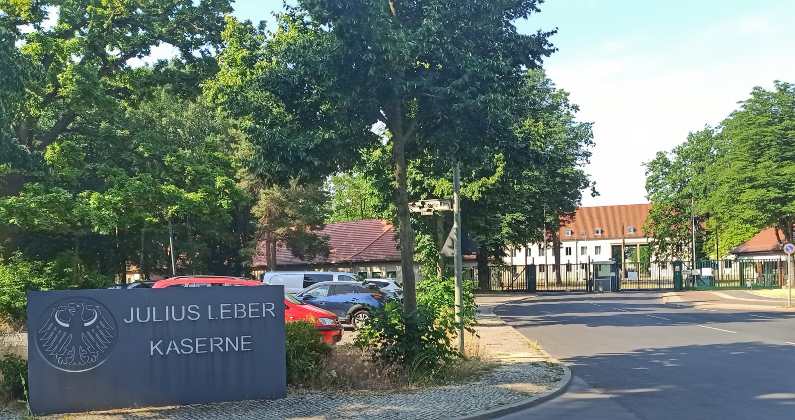 Julius-Leber-Kaserne