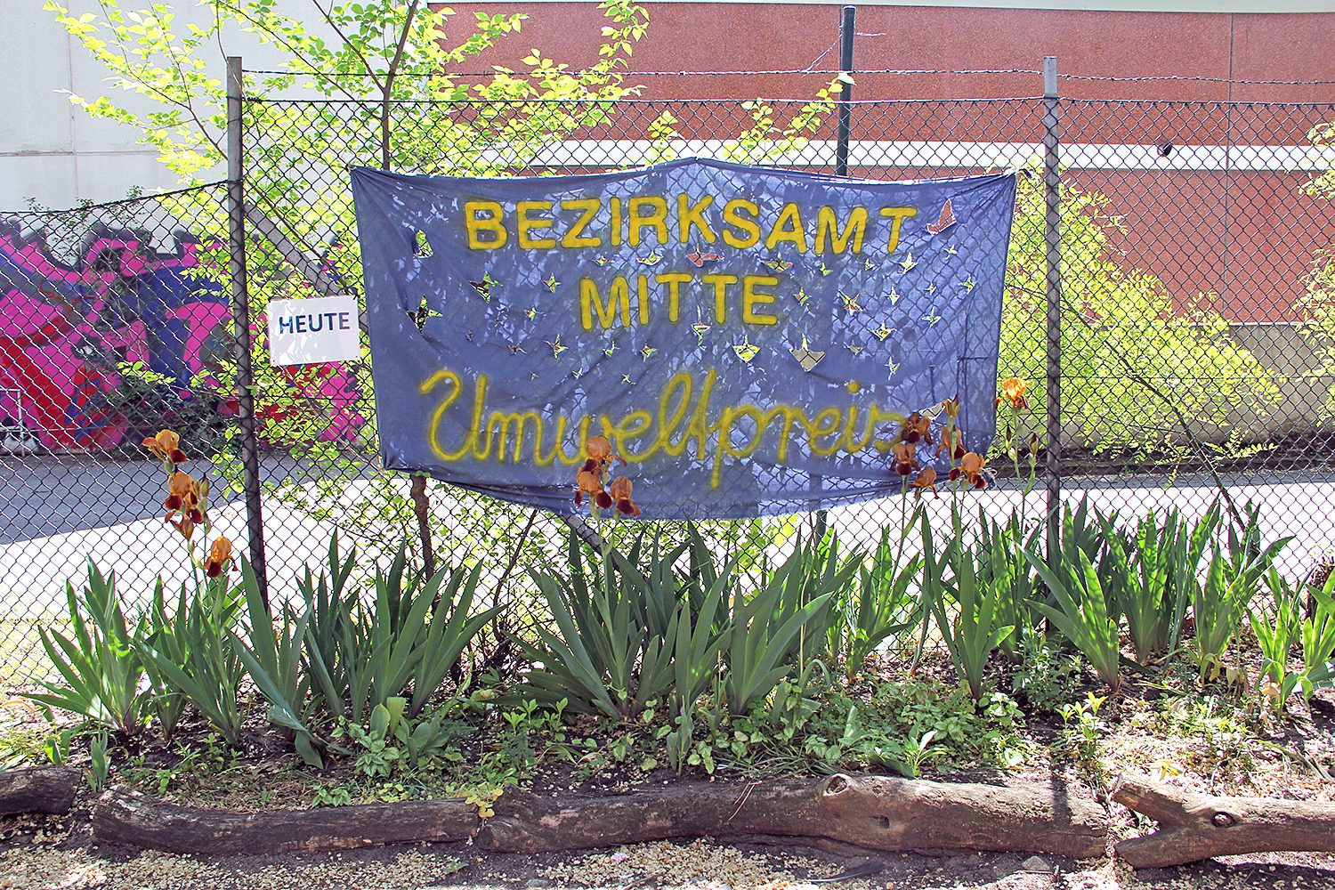 Plakat am Schul-Umwelt-Zentrum in der Scharnweberstraße. Foto: Hensel