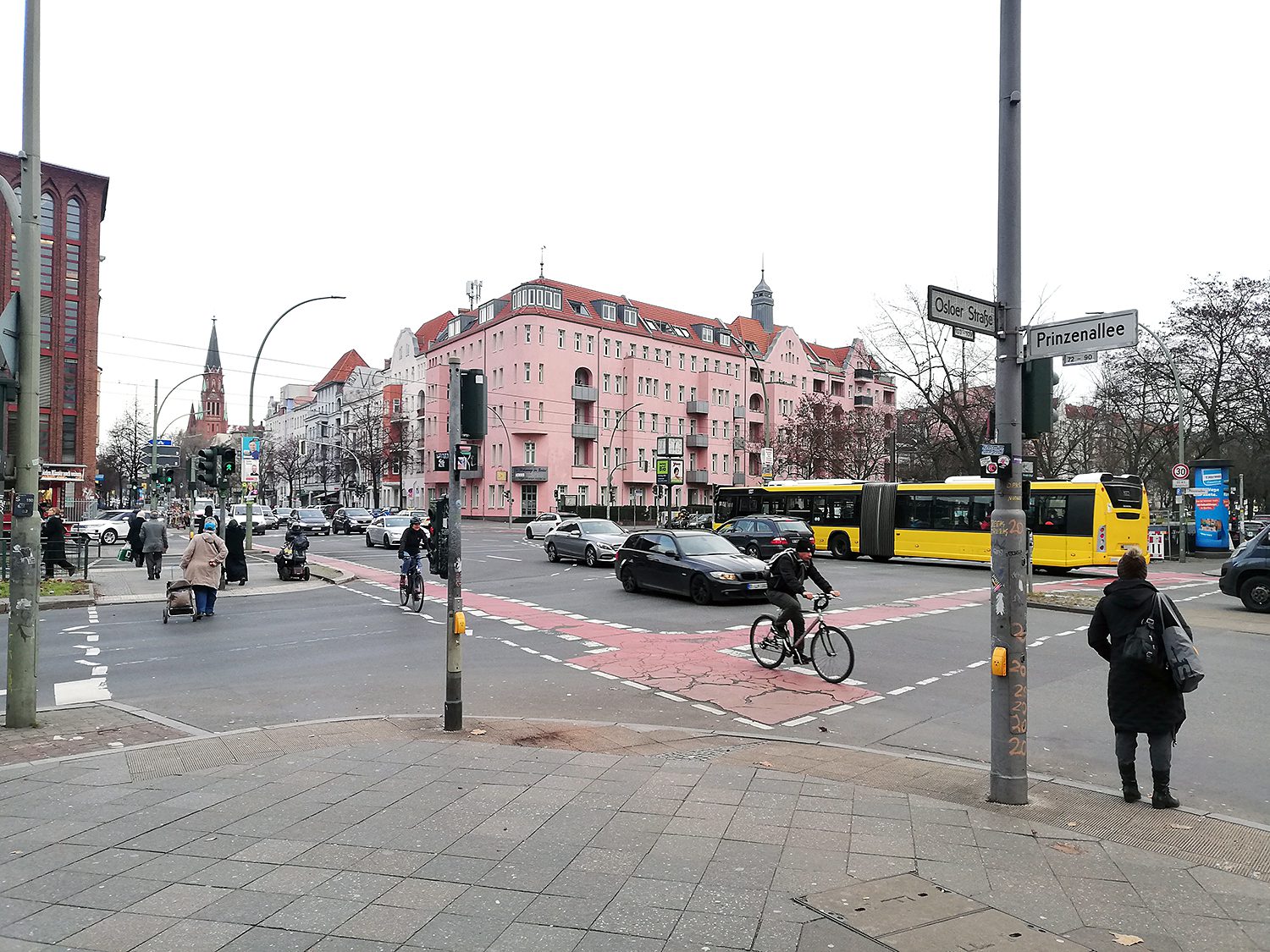 Die Kreuzung Osloer Straße und Prinzenallee ist ein Unfallschwerpunkt. Foto: Hensel
