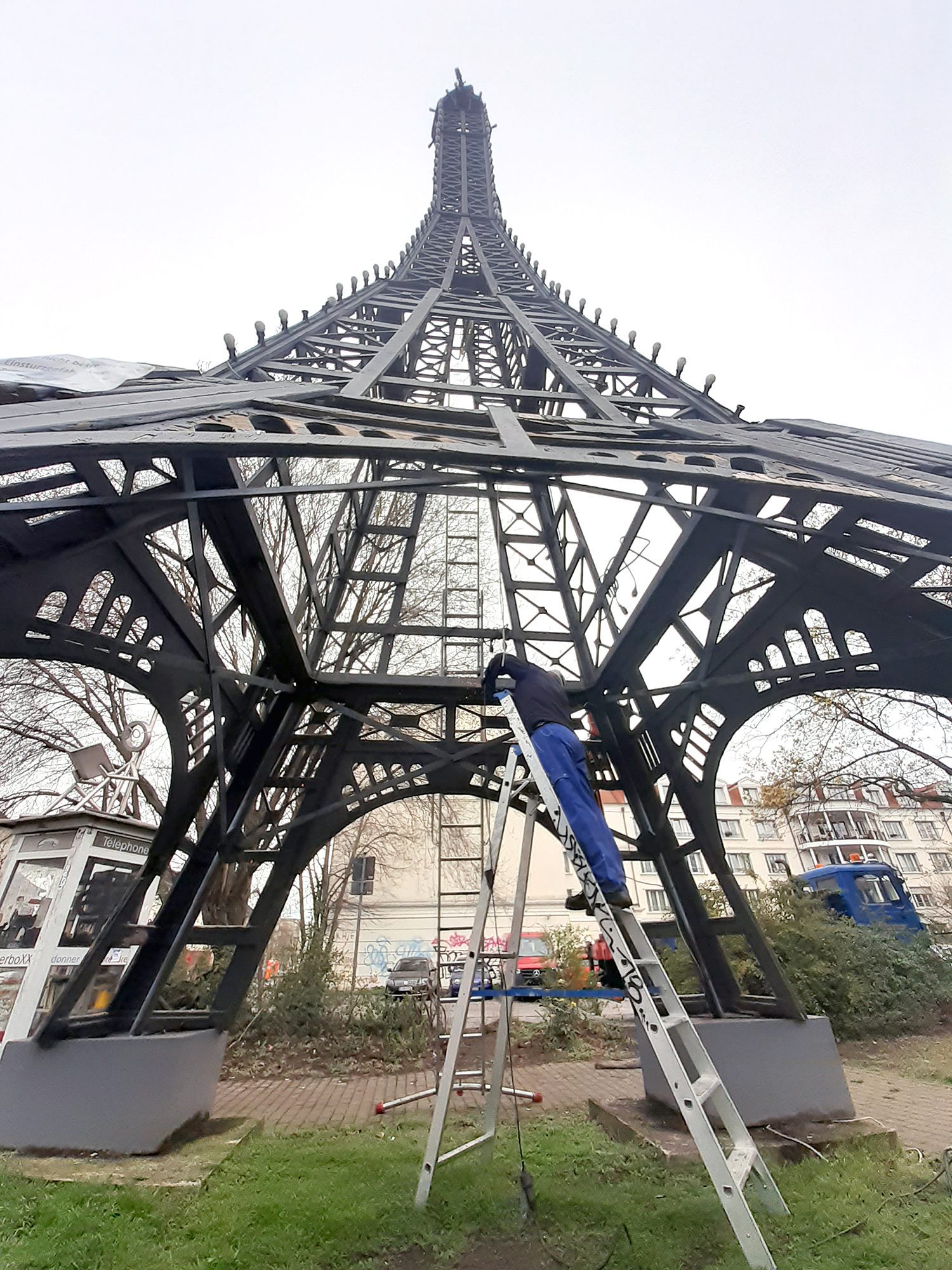 Neuigkeiten vom MiniEiffelturm Weddingweiser