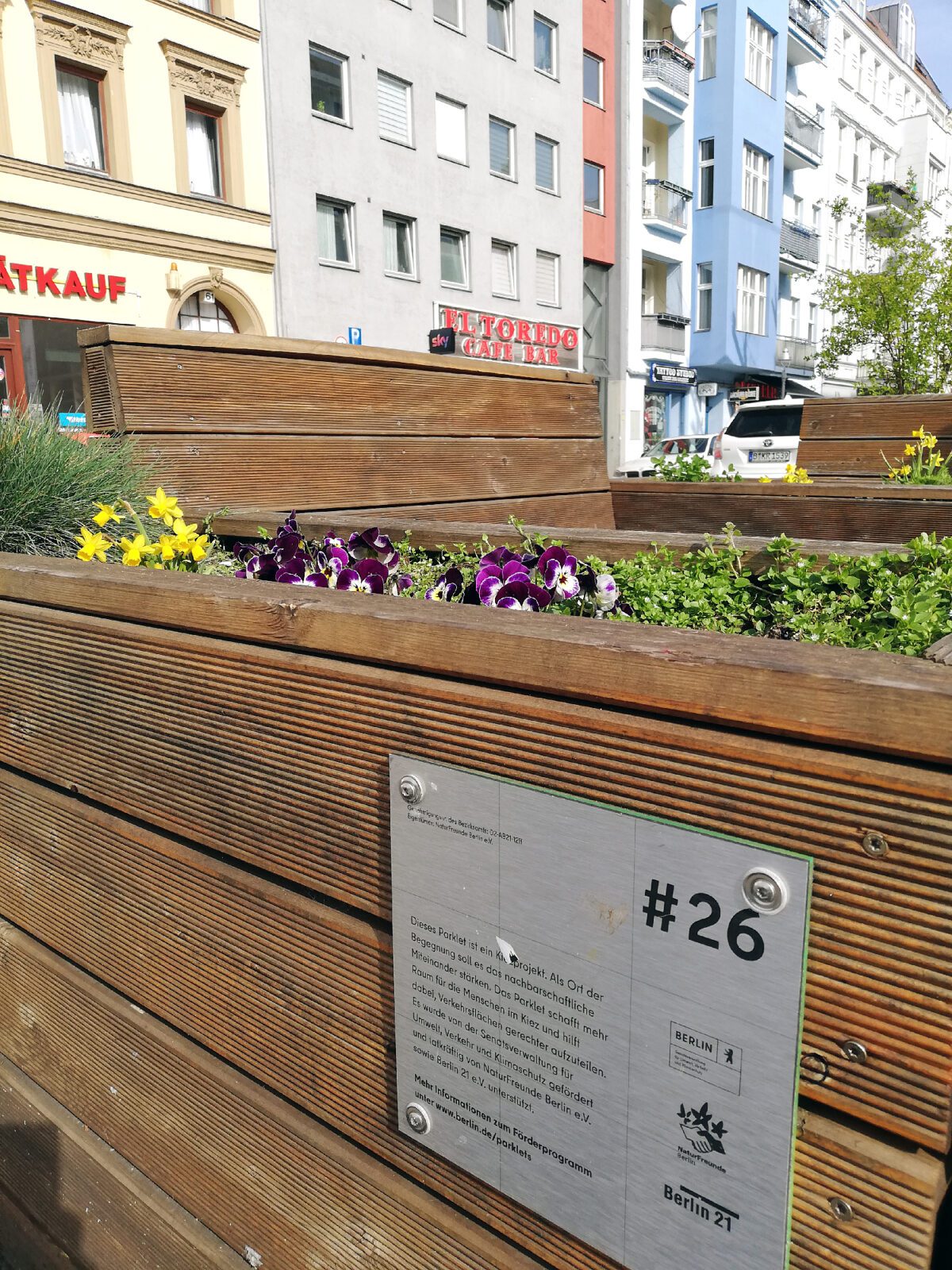 Das Parklet in der Stettiner Straße 4. Foto: Hensel